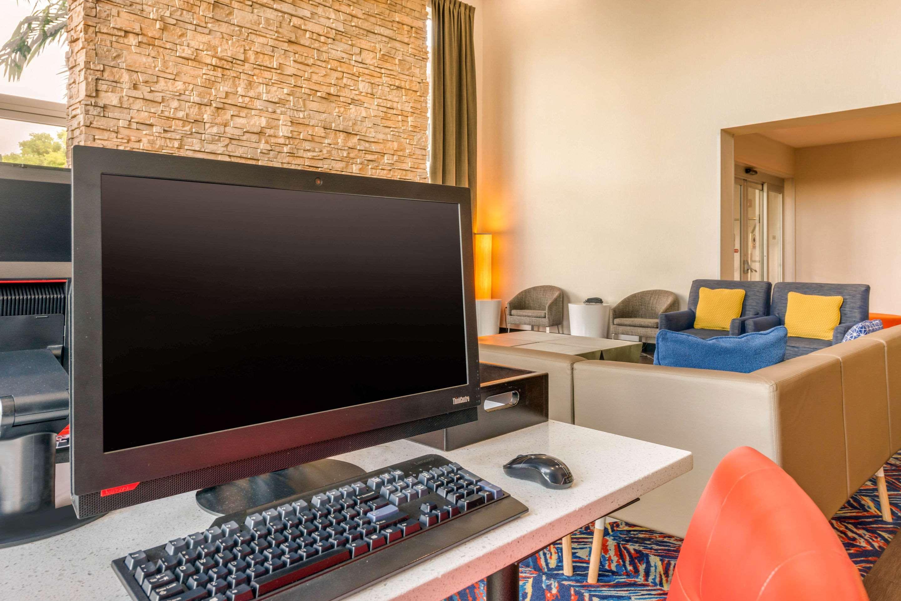 แคมเบรีย โฮเทล ฟอร์ตลอเดอร์เดล, แอร์พอร์ต เซาท์ แอนด์ ครูซ พอร์ต Hotel ดาเนียบีช ภายนอก รูปภาพ