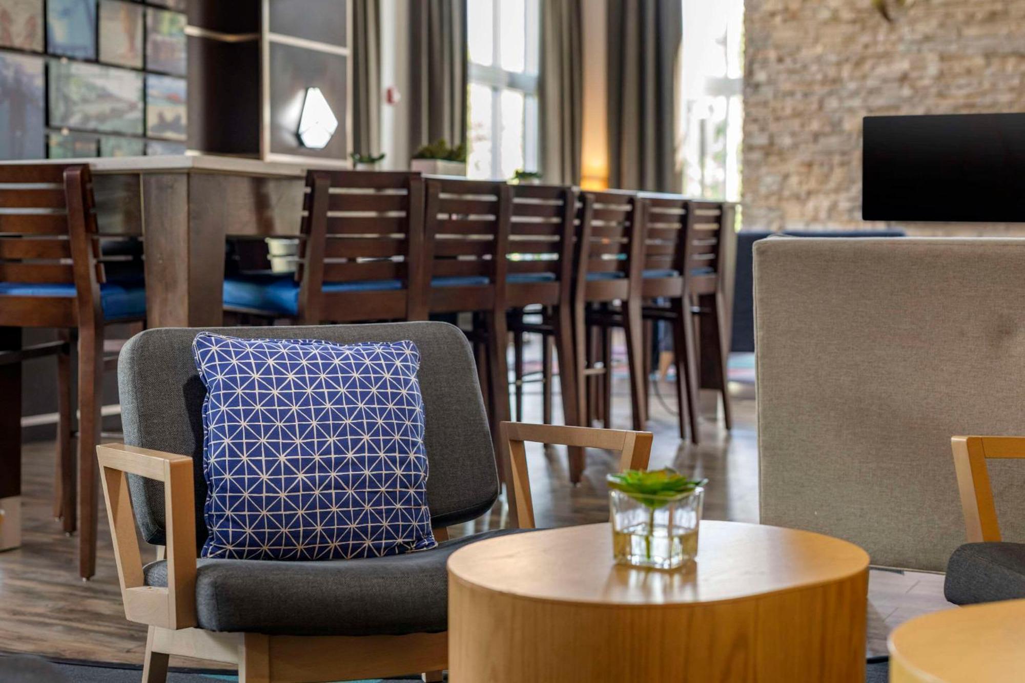 แคมเบรีย โฮเทล ฟอร์ตลอเดอร์เดล, แอร์พอร์ต เซาท์ แอนด์ ครูซ พอร์ต Hotel ดาเนียบีช ภายนอก รูปภาพ