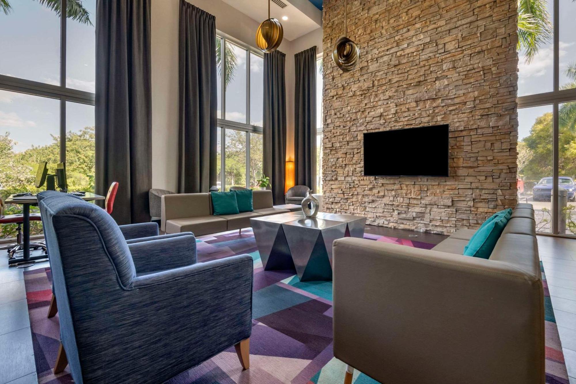 แคมเบรีย โฮเทล ฟอร์ตลอเดอร์เดล, แอร์พอร์ต เซาท์ แอนด์ ครูซ พอร์ต Hotel ดาเนียบีช ภายนอก รูปภาพ