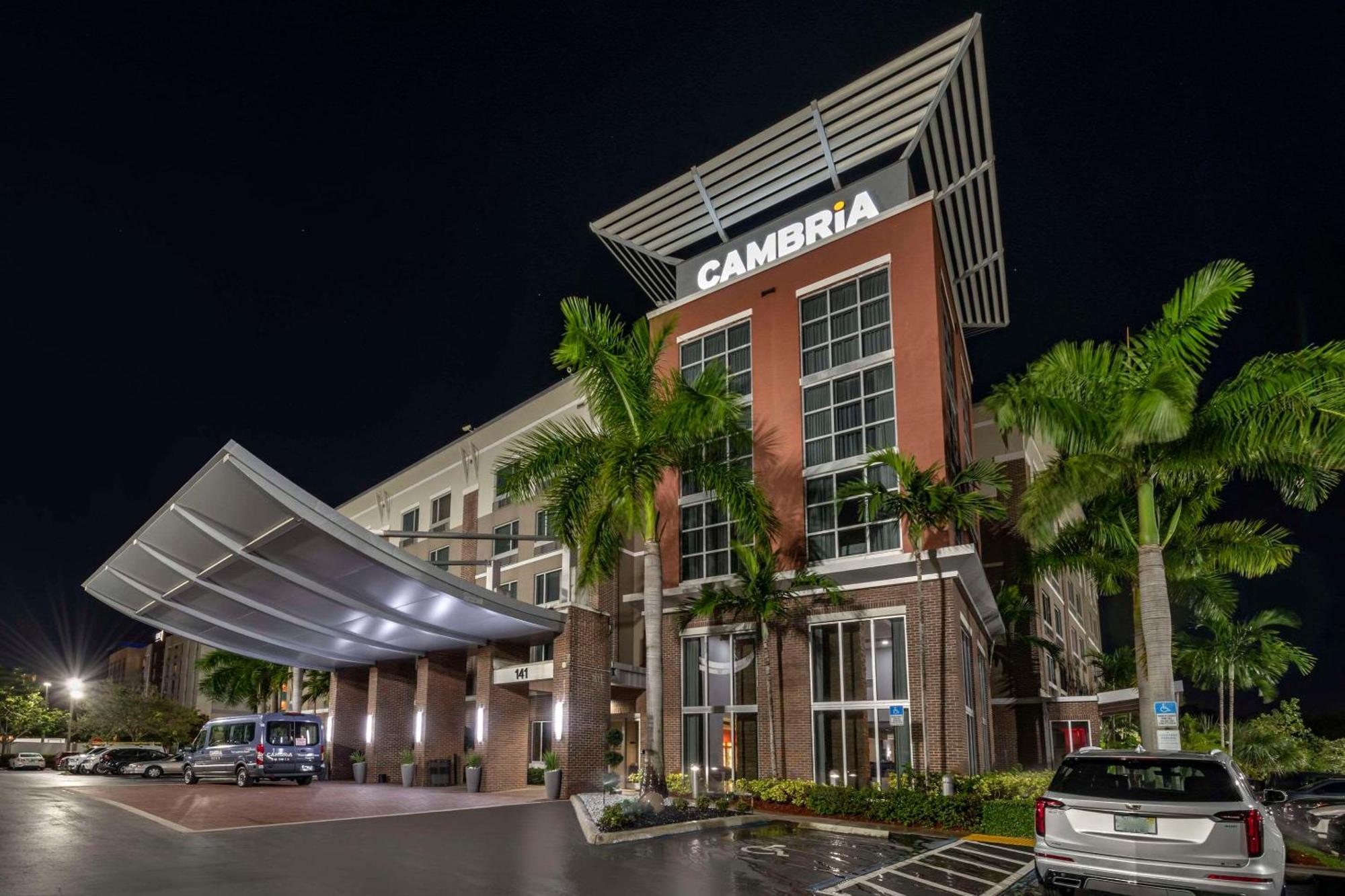 แคมเบรีย โฮเทล ฟอร์ตลอเดอร์เดล, แอร์พอร์ต เซาท์ แอนด์ ครูซ พอร์ต Hotel ดาเนียบีช ภายนอก รูปภาพ